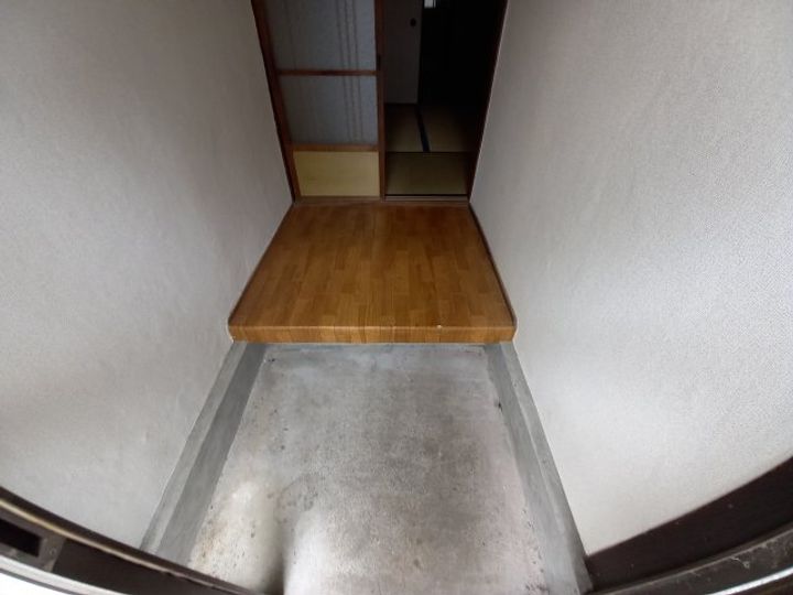 大阪府枚方市出口5(一戸建)の賃貸物件の玄関