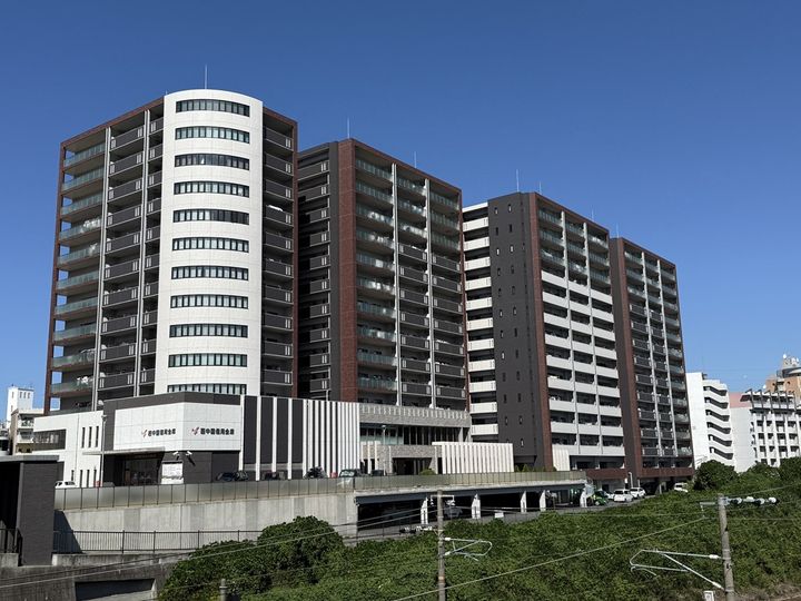 アーデントクレイル山の田本町の外観