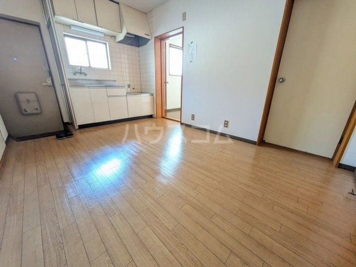 グリーンヒルタカハシの居間