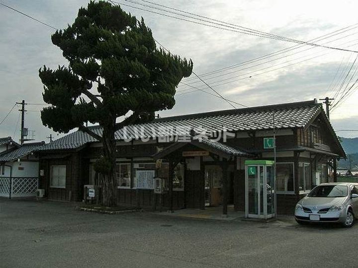 パープルティアラ A棟の周辺
