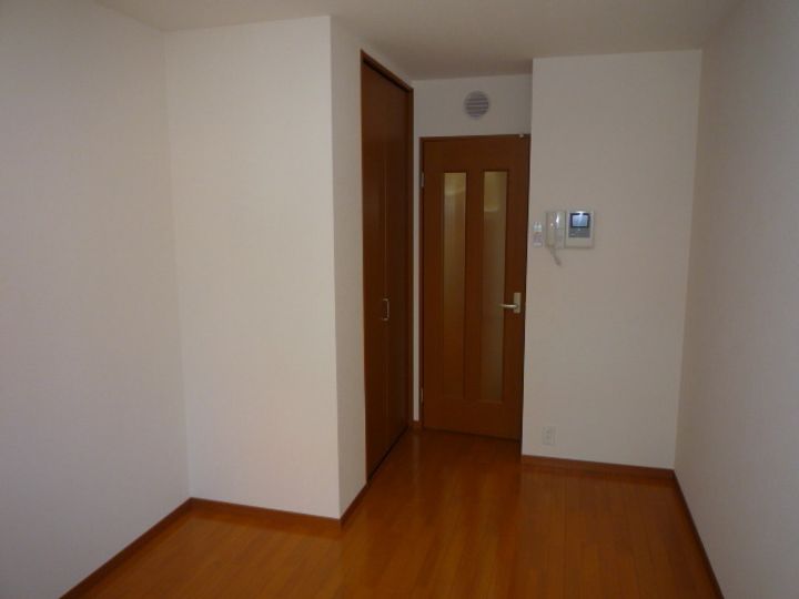 ミレーニアNEOの居間