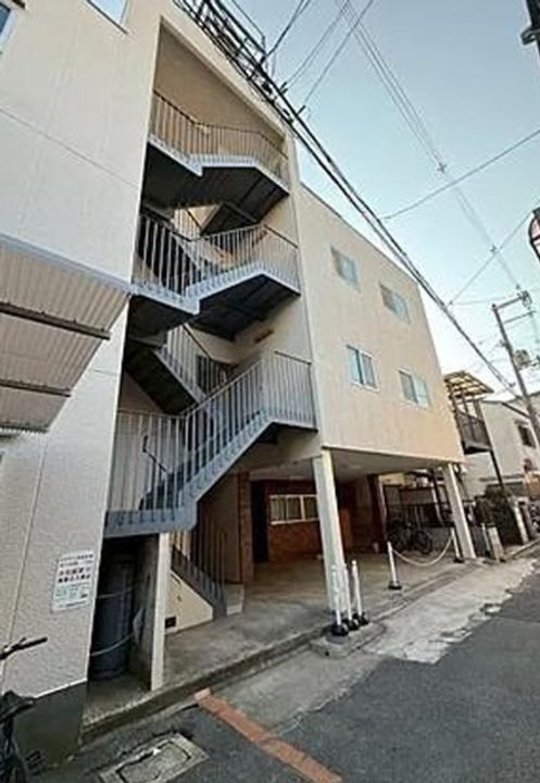 浜町ハイツの外観