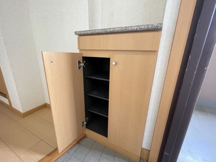 mather(マザ)の玄関