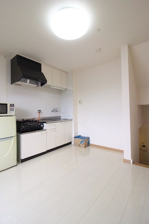 Sereo楠元A棟の居間