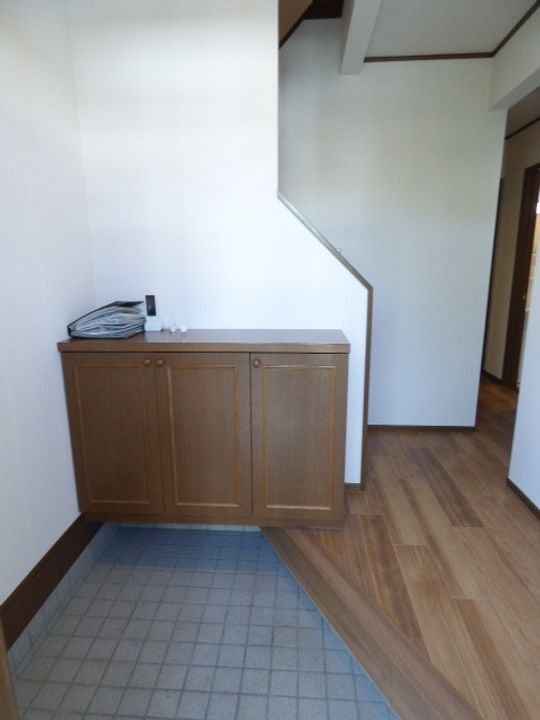 東京都世田谷区赤堤3(一戸建)の賃貸物件の玄関