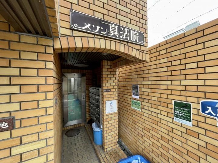 メゾン真法院の地図