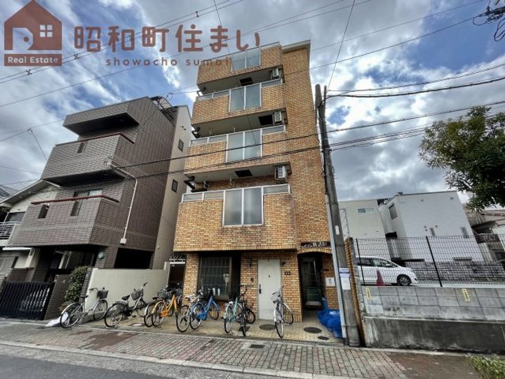 メゾン真法院の外観