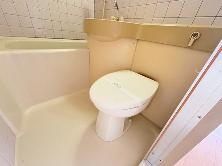 サンローレル船越の内装