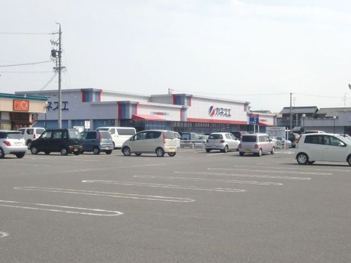 サンハイム山川の周辺