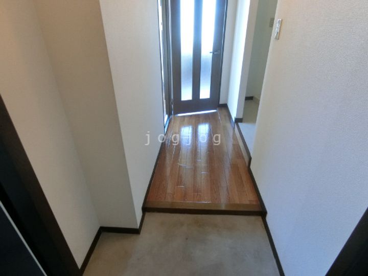 アーク青柳の玄関