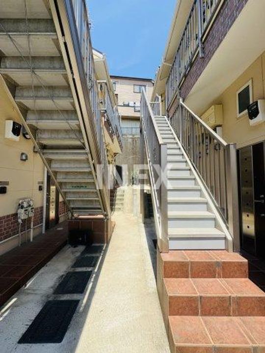 神奈川県横浜市磯子区森5(アパート)の賃貸物件の地図