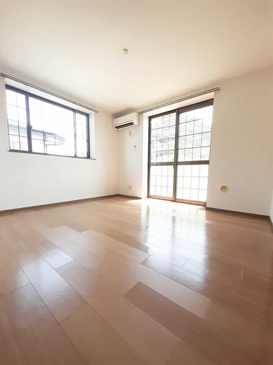 香川県三豊市高瀬町新名(アパート)の賃貸物件の居間