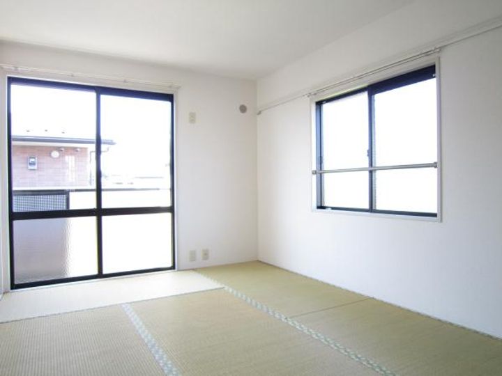 茨城県ひたちなか市大字稲田(アパート)の賃貸物件の居間