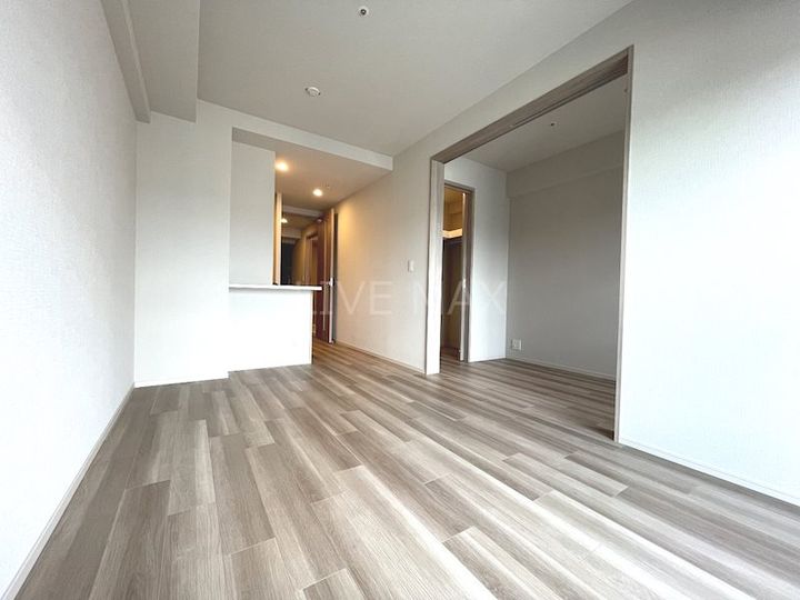 ソルレヴェンテ堀川高辻の居間