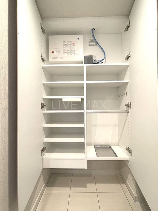 ソルレヴェンテ堀川高辻の玄関