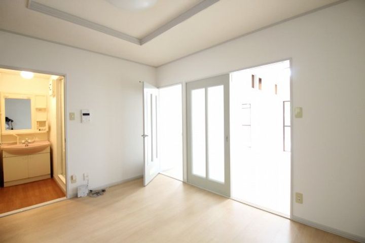 リマーカーブル己斐の居間