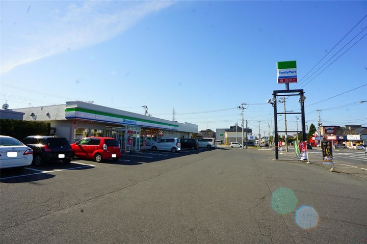 キャステール・コザキBの周辺
