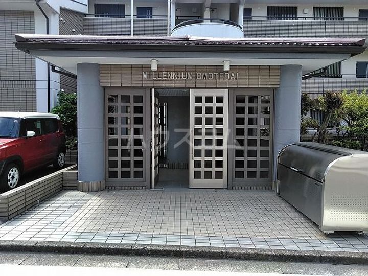 ミレニアム表台の地図