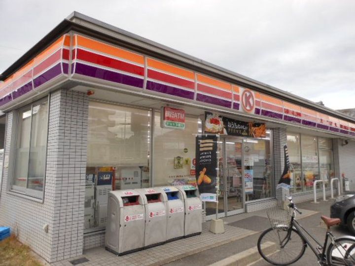 ミレニアム表台の周辺