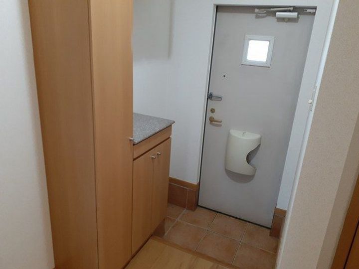 パルテールIIの玄関