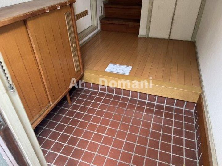 千葉県千葉市稲毛区黒砂2(一戸建)の賃貸物件の玄関