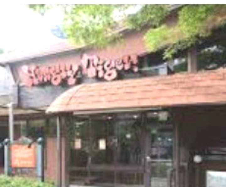 LOC S WADAMACHIの周辺