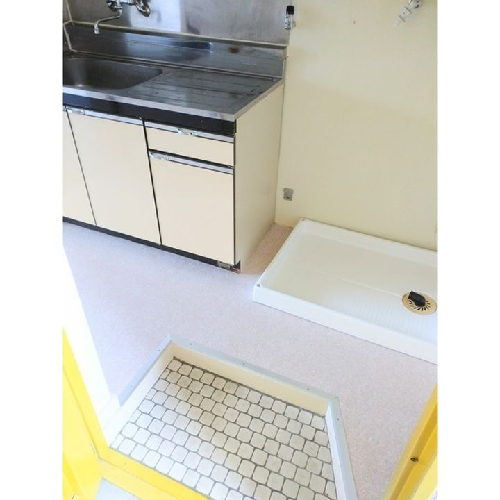 ハイツフジハラCの玄関