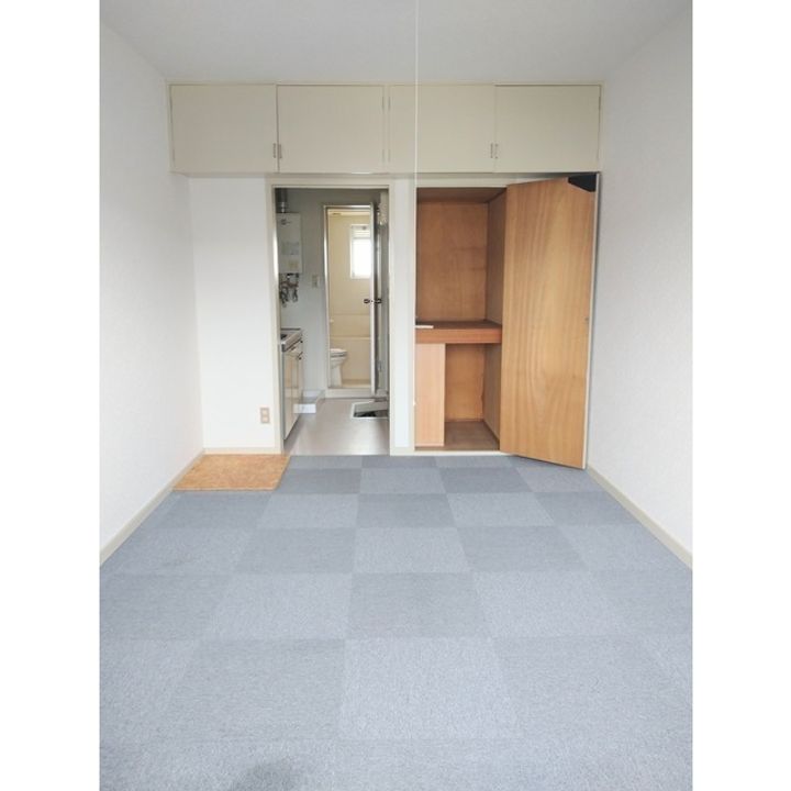 ハイツフジハラCの居間