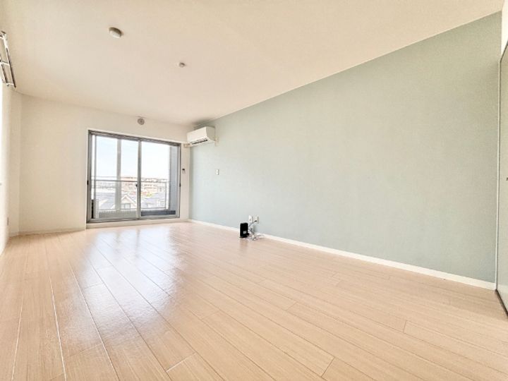 オルトせんげん台の居間