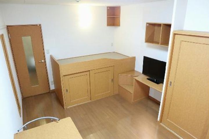 レオパレス青野の居間