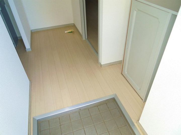 千葉県四街道市美しが丘1(アパート)の賃貸物件の玄関