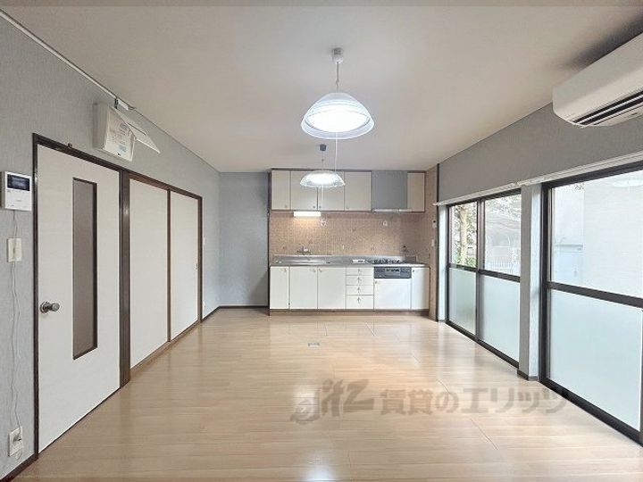 奈良県生駒郡三郷町三室2(一戸建)の賃貸物件の居間