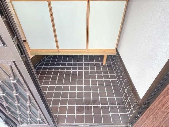 奈良県生駒郡三郷町三室2(一戸建)の賃貸物件の玄関