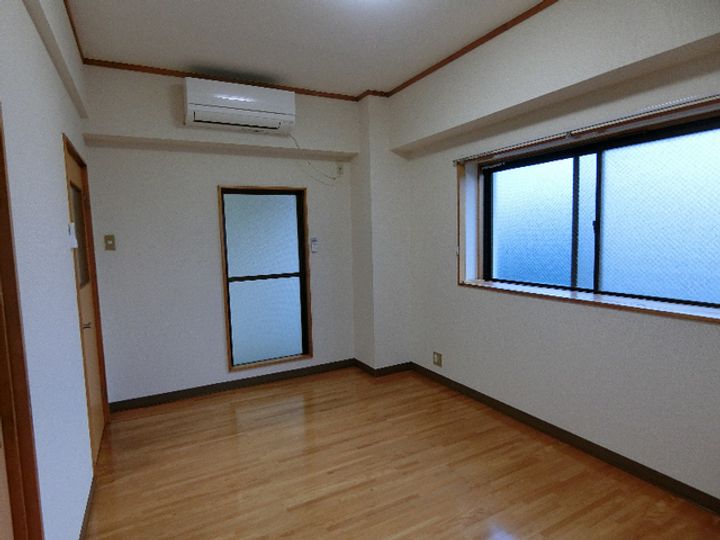 大庭マンションの内装