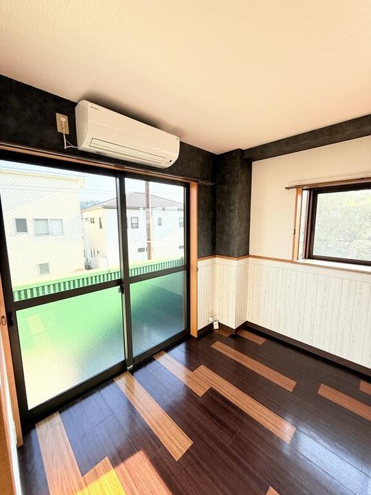 高知県高知市大津甲の賃貸マンションの内装