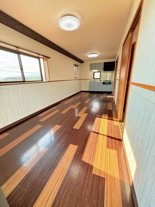 高知県高知市大津甲の賃貸マンションの居間