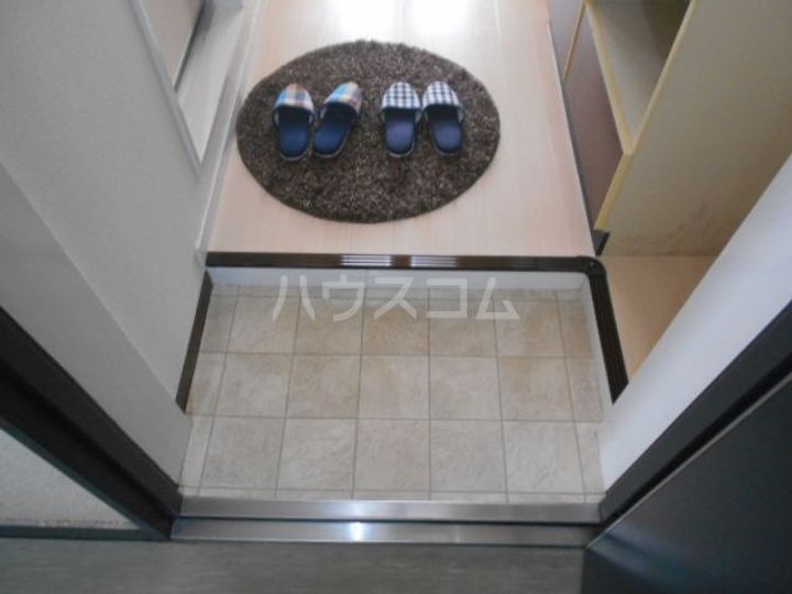 シティーコーポ円町の玄関