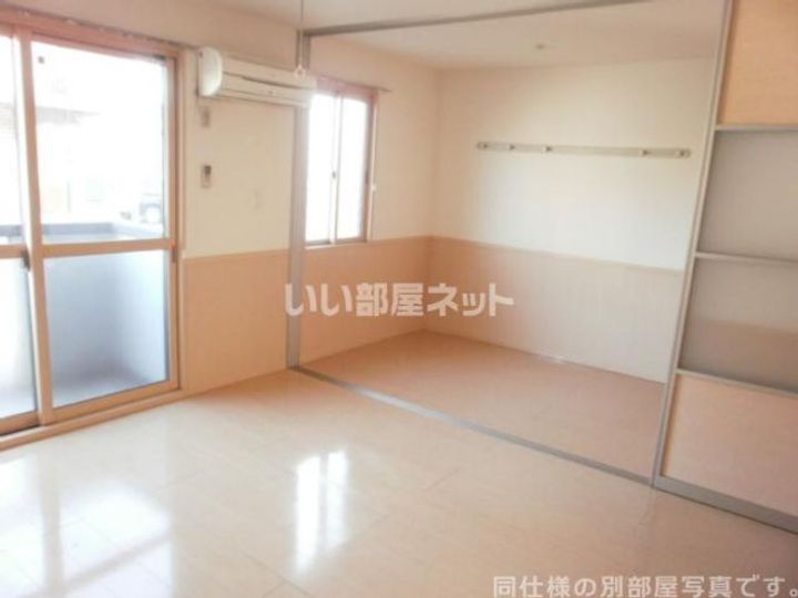 埼玉県北足立郡伊奈町中央2(アパート)の賃貸物件の居間