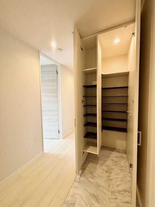 コンフォートベレオ侍町の玄関