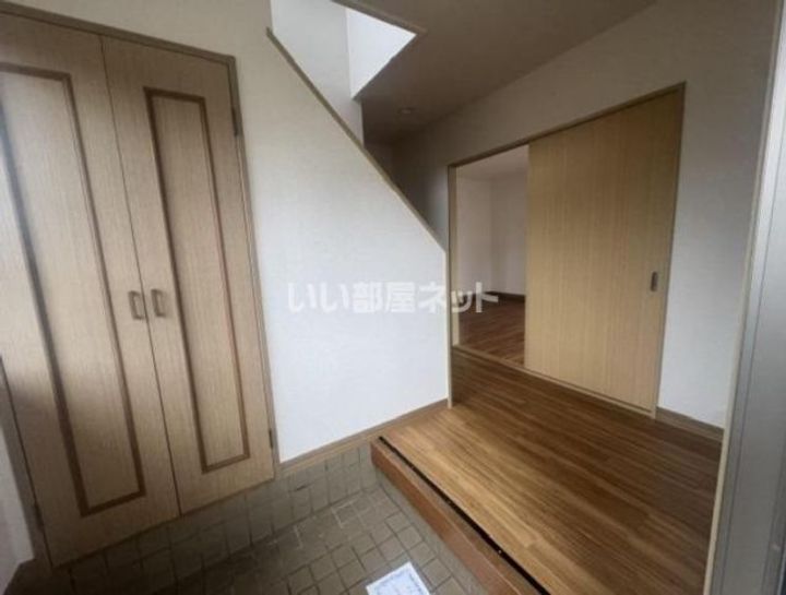 島根県出雲市医大南町3(一戸建)の賃貸物件の玄関