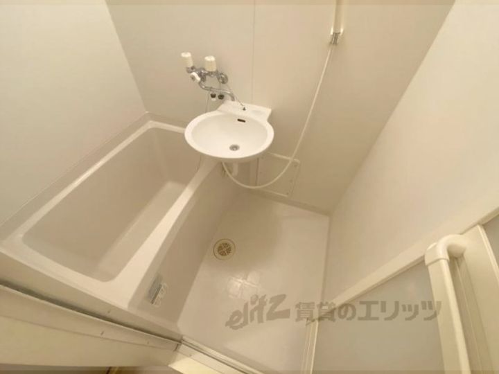 レオパレスプルメリアの風呂