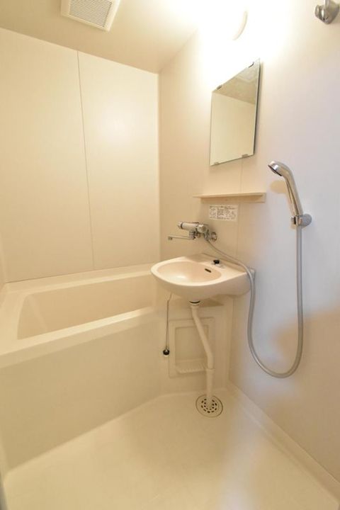 ヴィラ川島Aの風呂