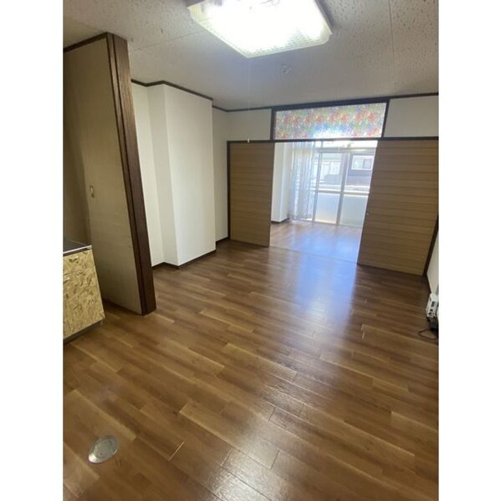 アビタシオンOHNOの居間