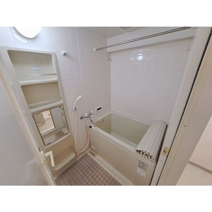 パインフィールド吉祥院の風呂