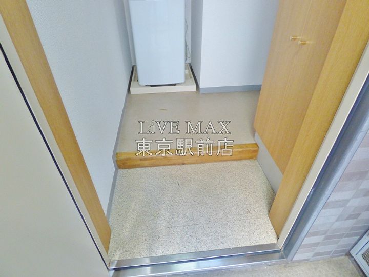 スカイコート日本橋の玄関