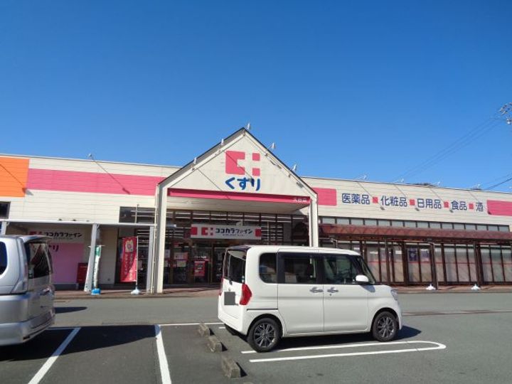 ぶるうぱいんの周辺
