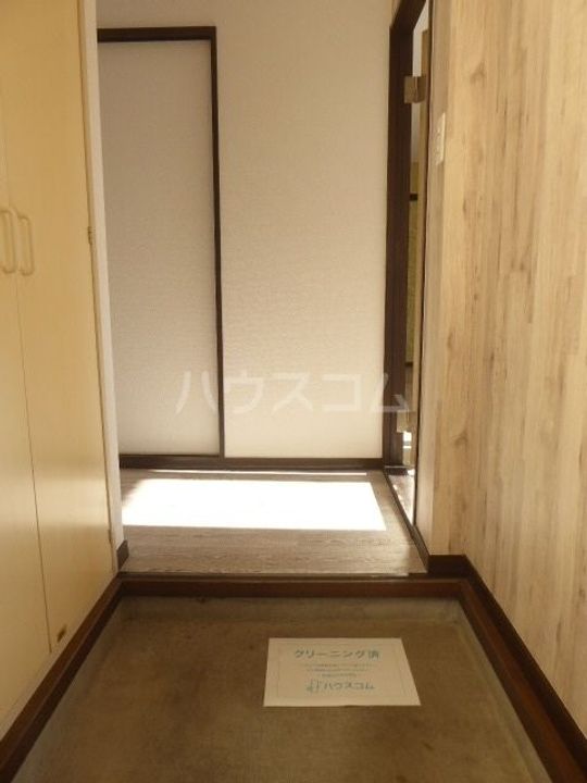 エバーグリーンせせらぎAの玄関