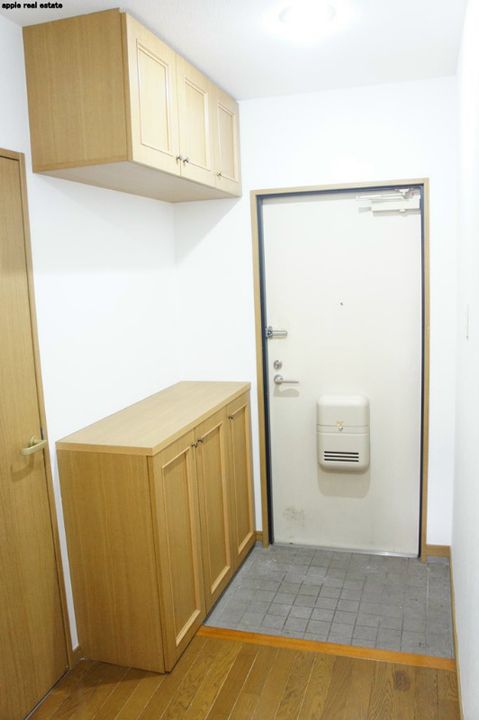 クレセール守恒の玄関