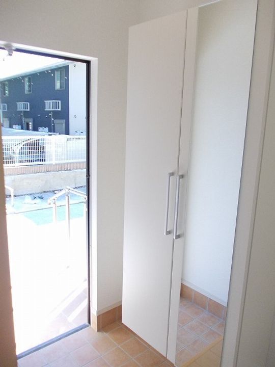 フォレスト ヴィラ Yの玄関