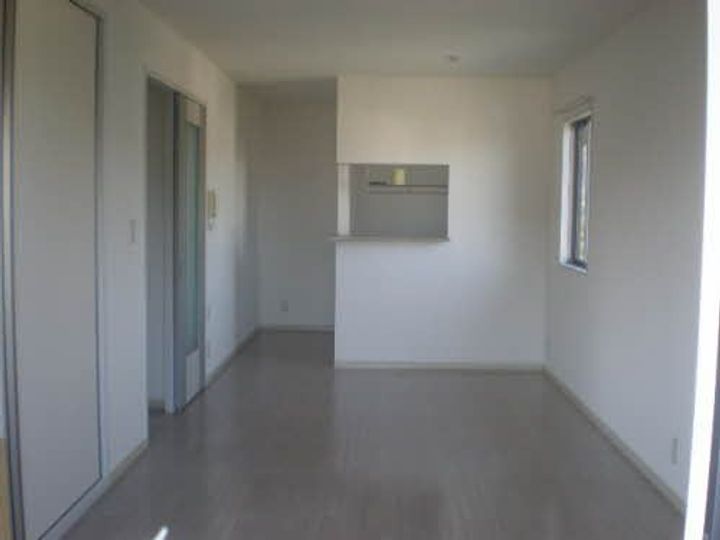 ピュア・グリーン・正の宮 B棟の居間